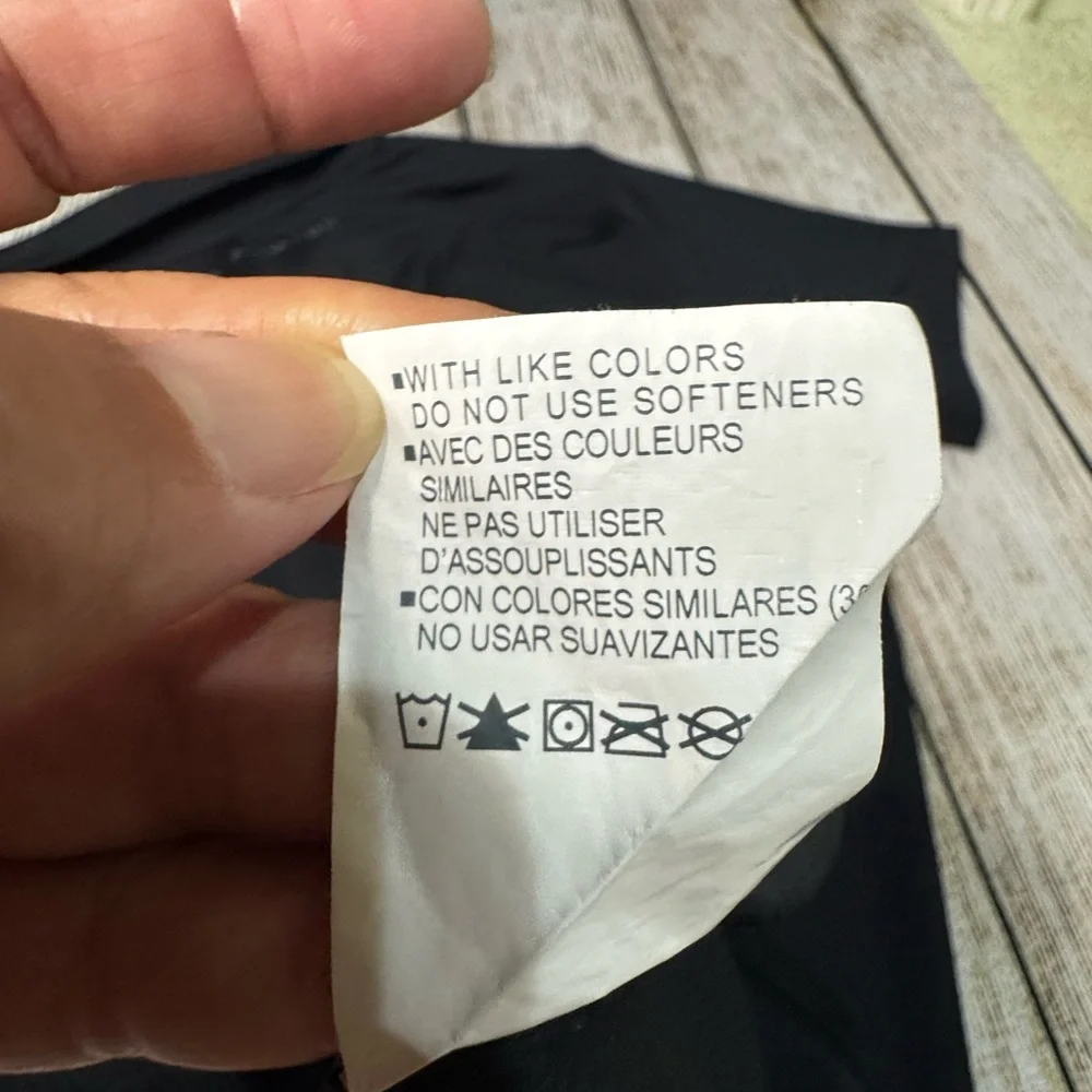Pre-Loved Boy's Under Armour Polo Shirt Black HeatGear YXL
